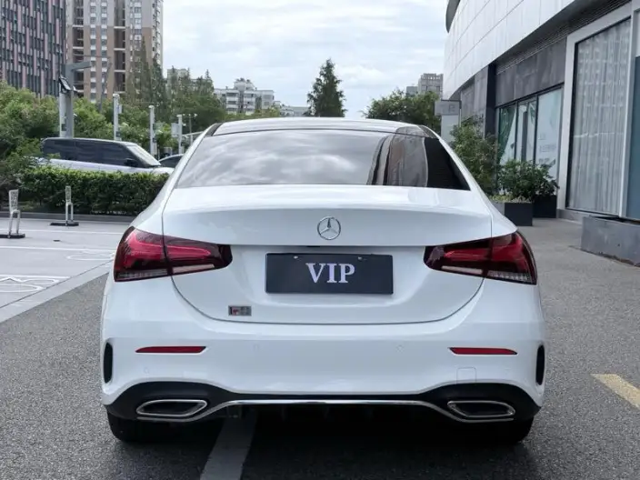 Mercedes-Benz A-class 2022 Model A 200 L Sports sedan Fashion Edition – фото 5