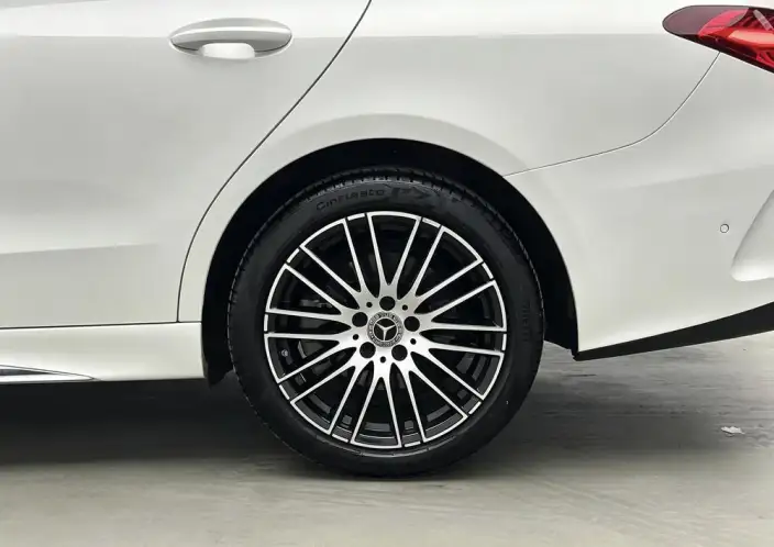 Mercedes-Benz C-Class 2023 Model Facelift C 200 L Sports Edition – фото 9