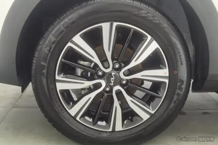Kia Stonic 2026 Model 1.4L CVT Fun Xiang Edition – фото 9