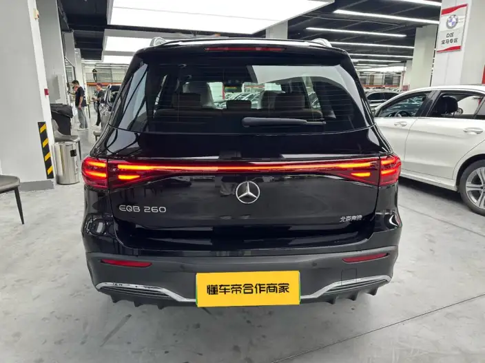 Mercedes-Benz EQB 2025 Model EQB 260 – фото 4