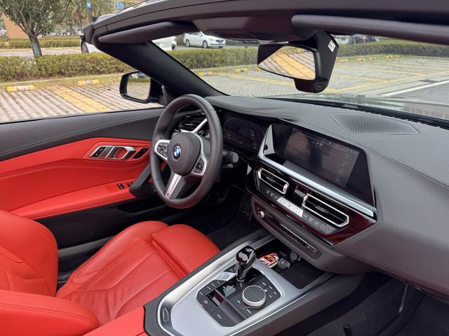 BMW Z4 2023 sDrive 25i M Sport Obsidian Package – фото 11