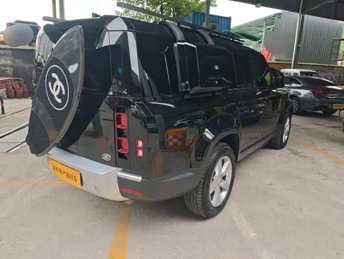 Land Rover Defender 2023 Model 130 3.0T P400 HSE