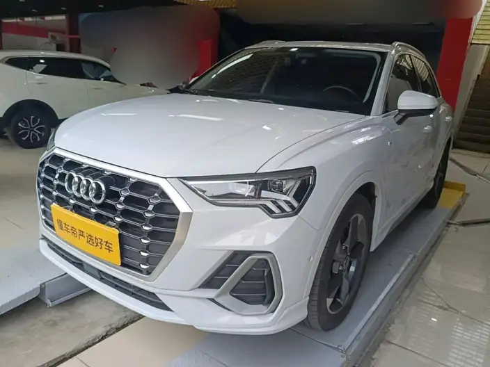 AUDI Q3 2022 Model 35 TFSI Fashion Dynamic Model