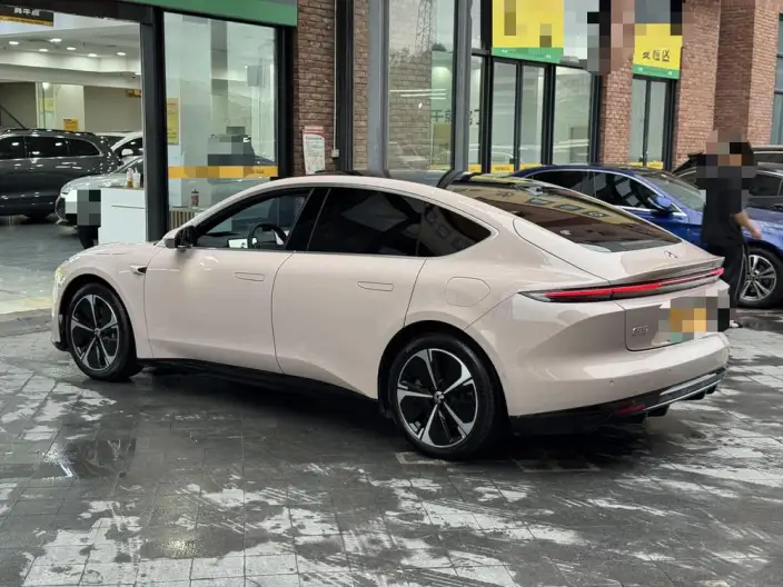 NIO ET5 2025 Model 100kWh