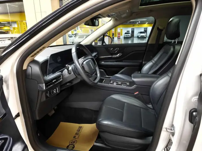 Lincoln Corsair 2023 Model 2.0T 2WD Exclusive Edition – фото 8