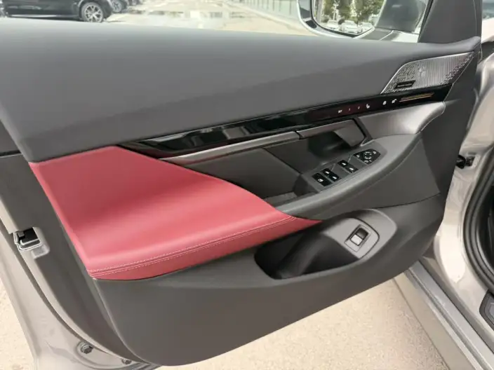 BMW 5 Series 2024 Model 525Li M Sports Set – фото 10