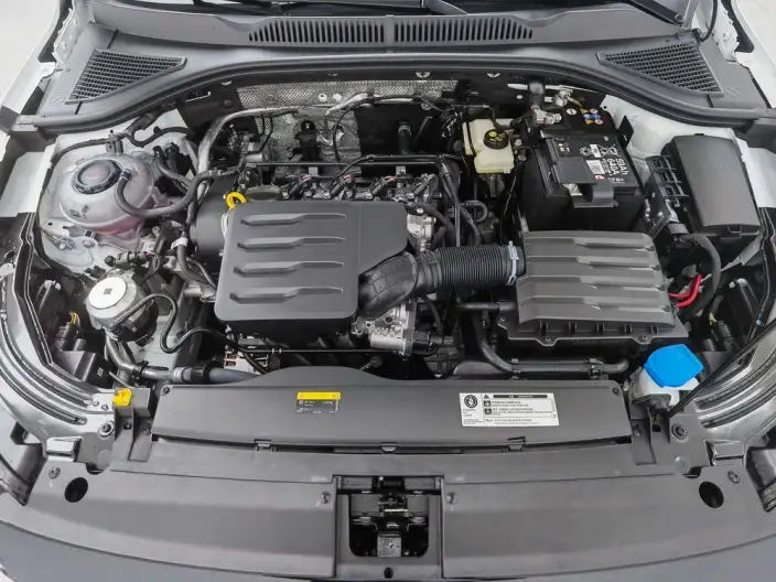 Volkswagen Lavida 2026 Model 1.5L Automatic Five million editions – фото 5