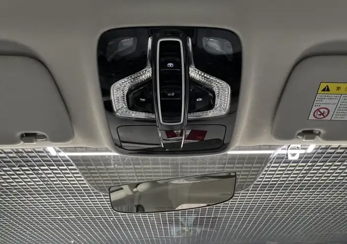 Roewe iMAX8 2023 Model 400TGI Premium Edition – фото 9
