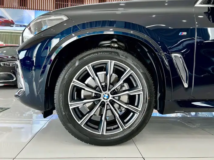 BMW X5 2022 Model Facelift xDrive 30Li Exclusive Model M Sports Set – фото 10