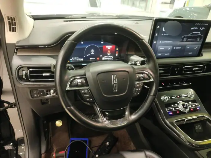 Nautilus 2021 Model 2.0T 4WD Exclusive Edition – фото 9