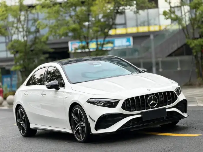 Mercedes-Benz A-Class AMG 2024 Model Facelift AMG A 35 L 4MATIC – фото 3