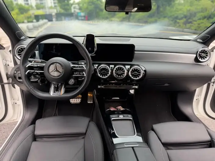 Mercedes-Benz A-Class AMG 2024 Model Facelift AMG A 35 L 4MATIC – фото 8