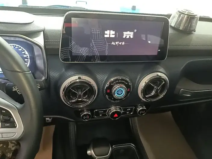 BAIC BJ40 2021 Model 2.3T Automatic 4WD Blade Hero Edition Supreme Model – фото 7
