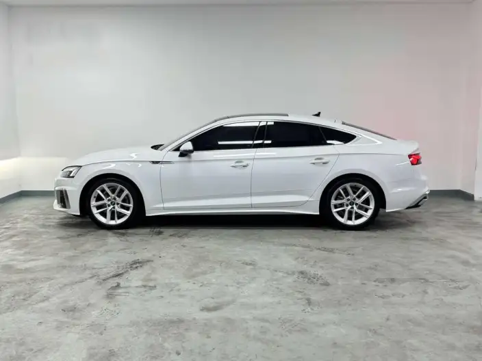 Audi A5 2024 Model Sportback 40 TFSI Fashion Dynamic Model