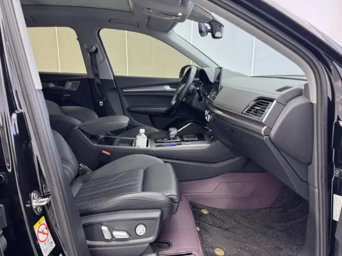 Audi Q5L 2022 Model Facelift 40T Luxury Dynamic Model – фото 8