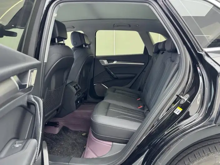 Audi Q5L 2022 Model Facelift 40T Luxury Dynamic Model – фото 9