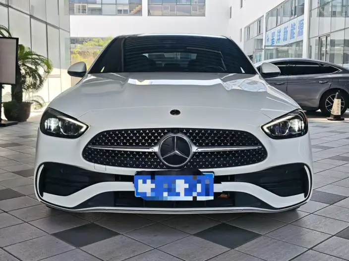 Mercedes-Benz C-Class 2022 Model C 260 L Sports Edition – фото 2