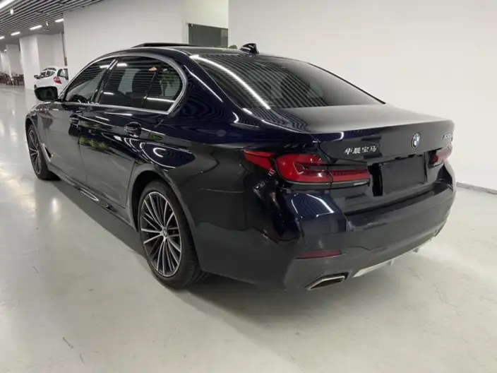 BMW 5 Series 2022 Model 530Li Leading Model M Sports Set – фото 4