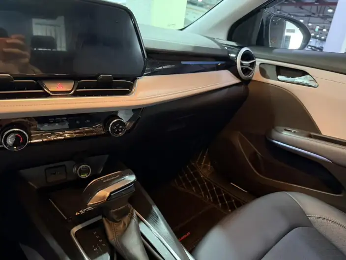 Chevrolet Corolla 2024 Model 1.5L DCT Lexiang Edition – фото 10