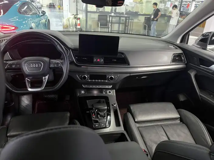 Audi Q5L 2022 Model 40T Luxury Dynamic Model – фото 6
