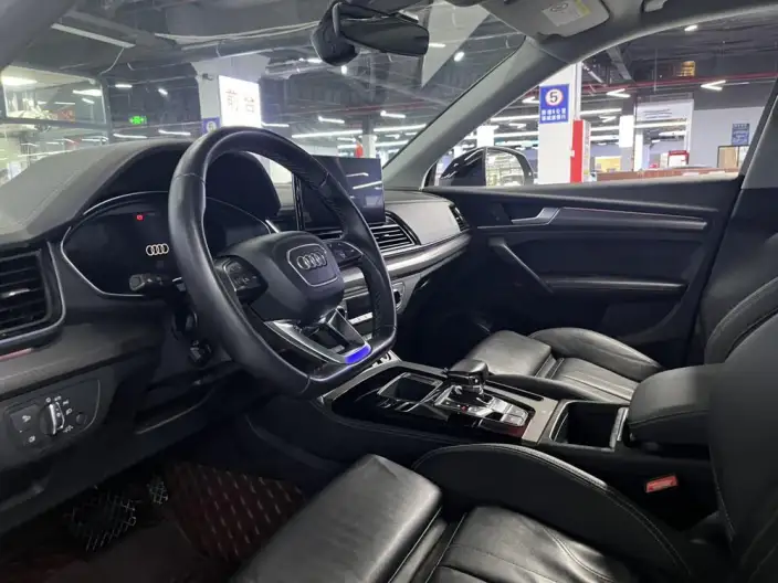 Audi Q5L 2022 Model 40T Luxury Dynamic Model – фото 8