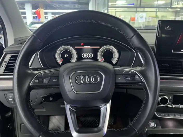 Audi Q5L 2022 Model 40T Luxury Dynamic Model – фото 9