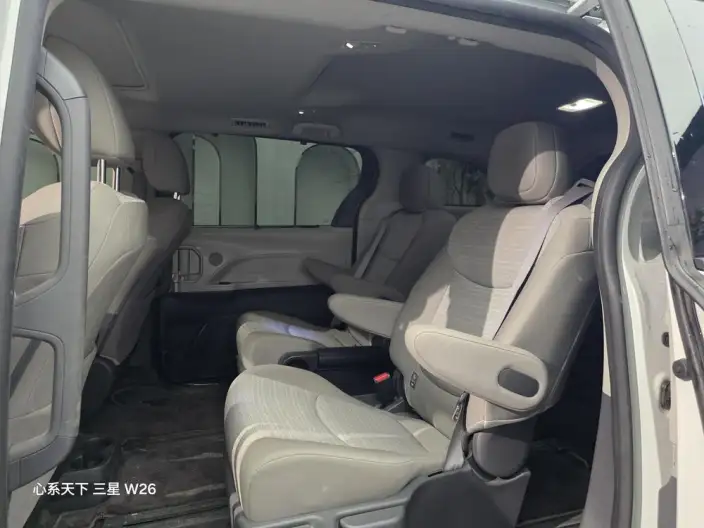 Toyota Sienna 2023 Model Hybrid 2.5L Comfort Edition – фото 10