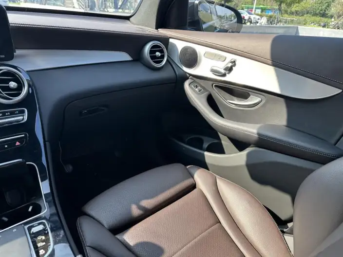 Mercedes-Benz GLC 2022 Model GLC 260 L 4MATIC Dynamic Model – фото 7