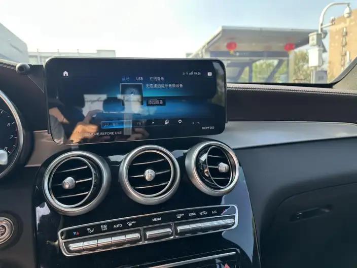 Mercedes-Benz GLC 2022 Model GLC 260 L 4MATIC Dynamic Model – фото 9