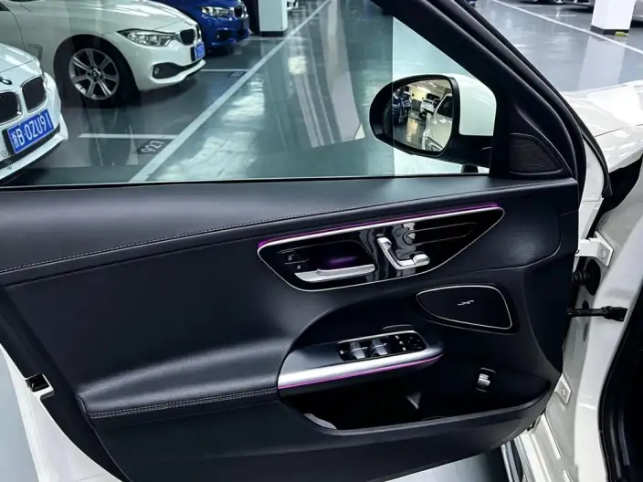 Mercedes-Benz C-Class 2022 Model Facelift C 260 L Sports Edition – фото 7