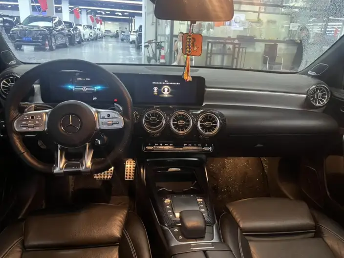 Mercedes-Benz A-Class AMG 2022 Model AMG A 35 L 4MATIC – фото 6
