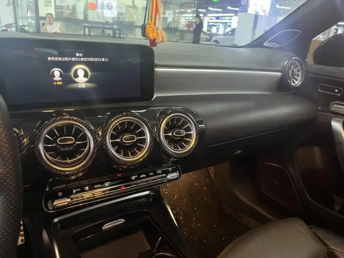 Mercedes-Benz A-Class AMG 2022 Model AMG A 35 L 4MATIC – фото 7