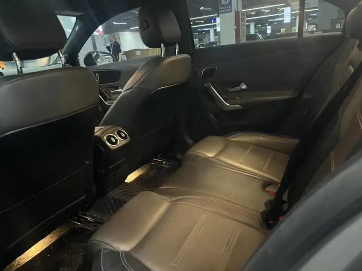Mercedes-Benz A-Class AMG 2022 Model AMG A 35 L 4MATIC – фото 9