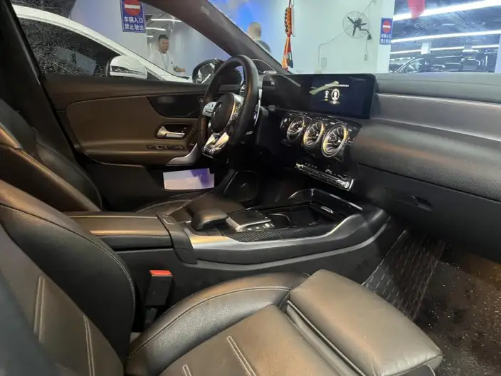 Mercedes-Benz A-Class AMG 2022 Model AMG A 35 L 4MATIC – фото 10