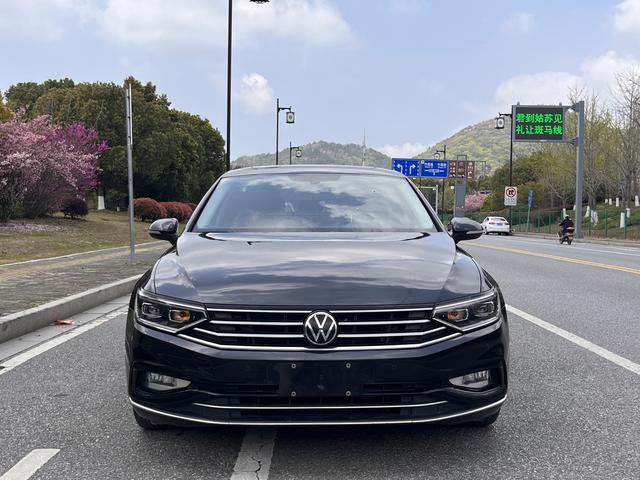 Volkswagen Magotan 2021 330TSI DSG 30th Anniversary – фото 2