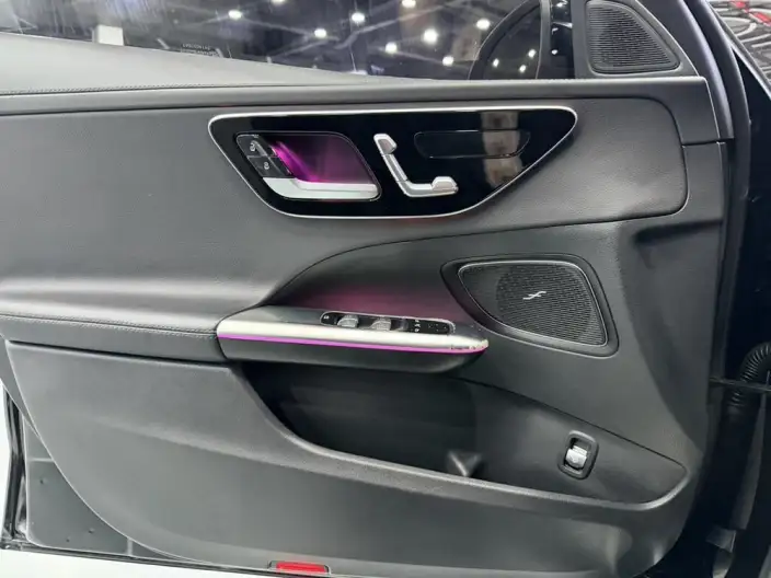 Mercedes-Benz C-Class 2022 Model C 260 L – фото 8