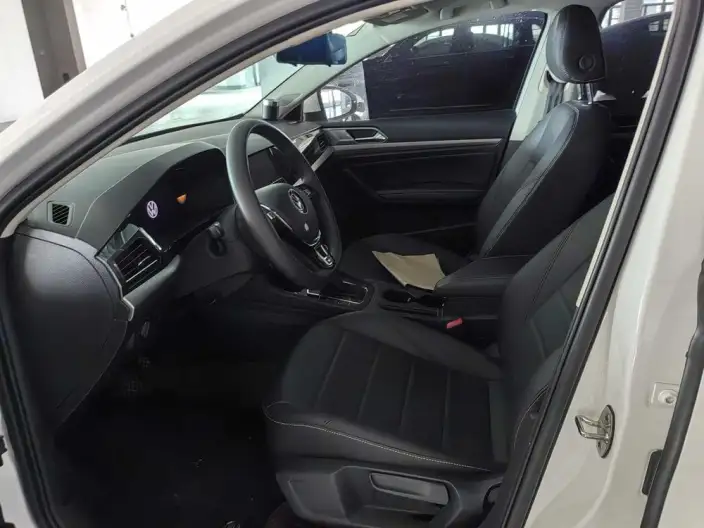 Volkswagen Lavida 2022 Model 1.5L Automatic Comfort Edition – фото 9
