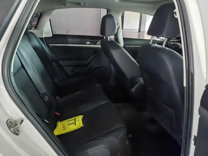 Volkswagen Lavida 2022 Model 1.5L Automatic Comfort Edition – фото 10
