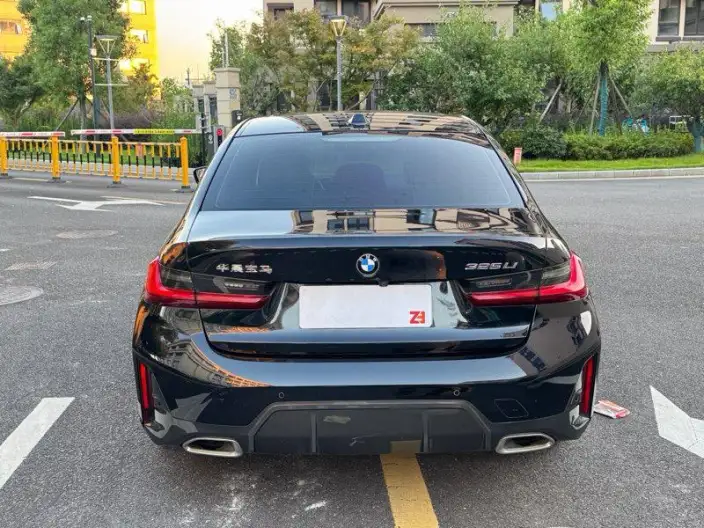 BMW 3 Series 2023 Model 325Li M Sports Night Set – фото 5