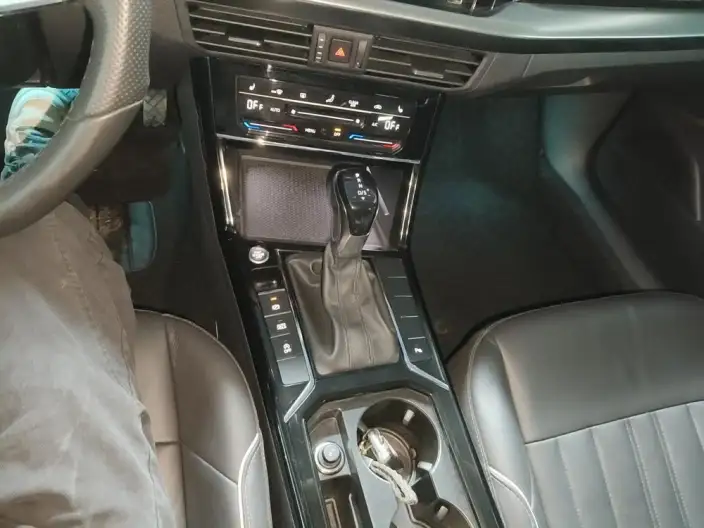 Volkswagen Passat 2022 Model 330TSI Starry sky Elite Edition – фото 9