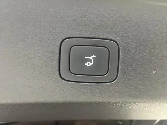 ONVO L90 2025 Model VI seat Edition Ultra – фото 9