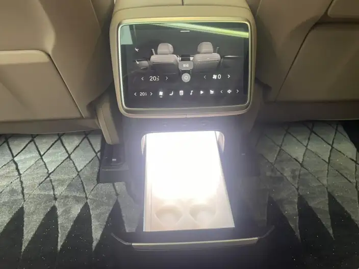 ONVO L90 2025 Model VI seat Edition Ultra – фото 10