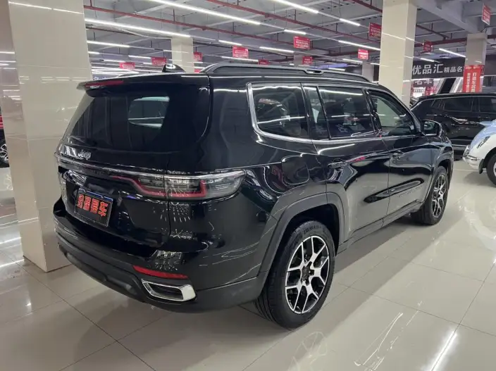 Grand Commander 2022 Model 2.0T 2WD Elite Edition – фото 4