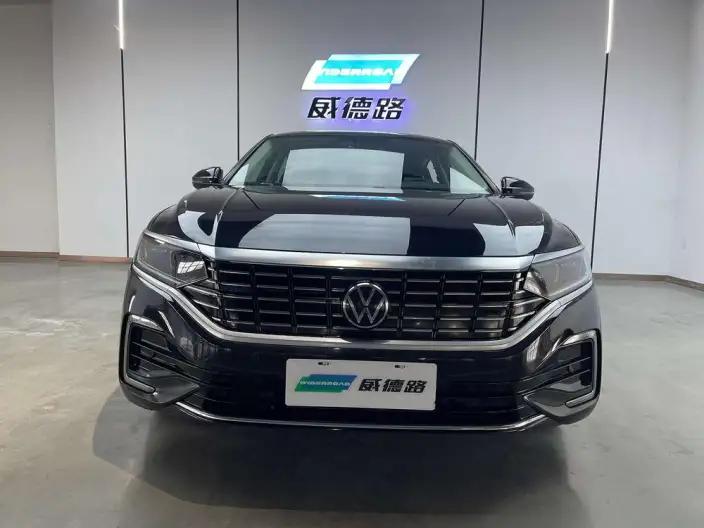 Volkswagen Passat PHEV 2020 Model 430PHEV Hybrid Elite Edition