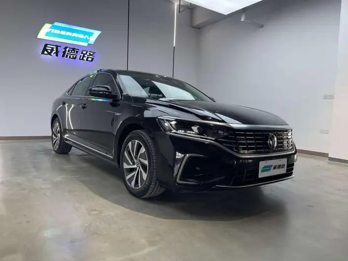 Volkswagen Passat PHEV 2020 Model 430PHEV Hybrid Elite Edition