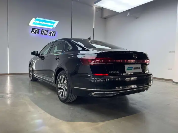 Volkswagen Passat PHEV 2020 Model 430PHEV Hybrid Elite Edition – фото 5