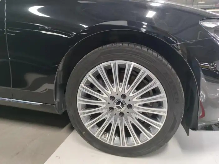 Mercedes-Benz E-Class 2022 Model E 300 L Luxury Model sedan – фото 6