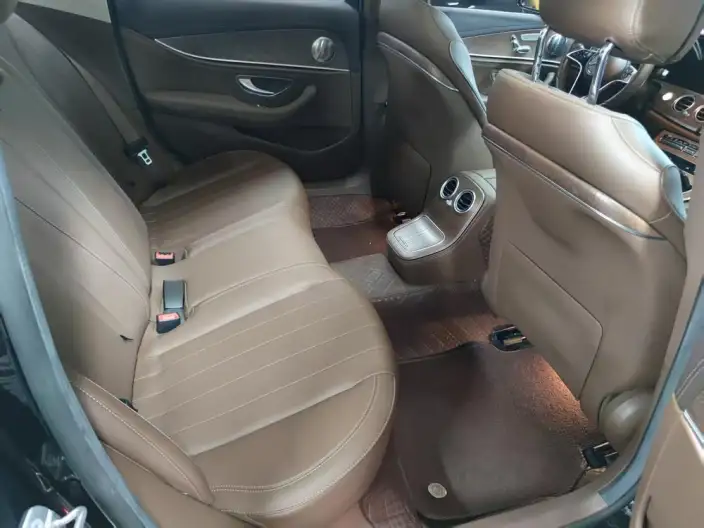 Mercedes-Benz E-Class 2022 Model E 300 L Luxury Model sedan – фото 9