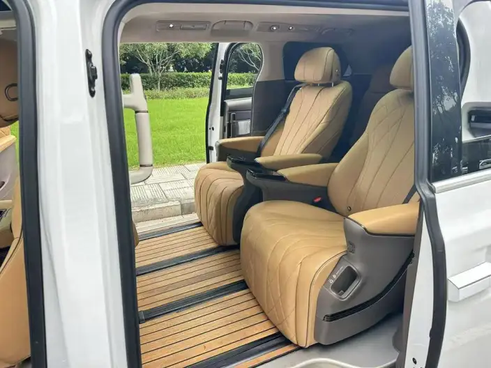 DENZA D9 DM 2022 Model 970 4WD Zunrong Model – фото 9