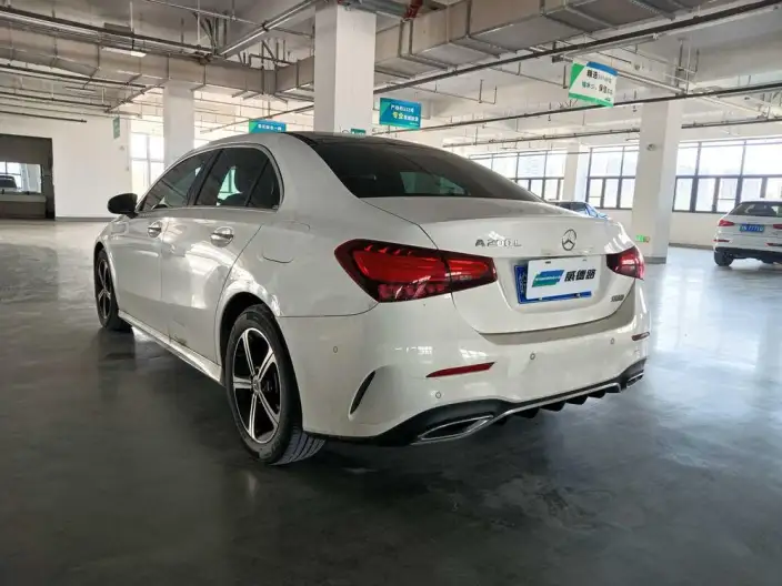 Mercedes-Benz A-class 2023 Model A 200 L Sports sedan Fashion Edition